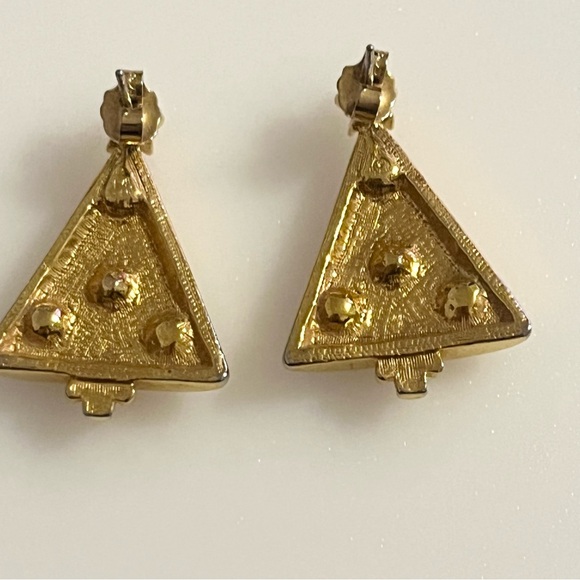 Vtg Avon Christmas Tree and Wreath Gold Toned Gemstone Ornament Earrings - Picture 9 of 16